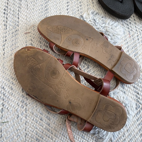 Sandals - Picture 7 of 9